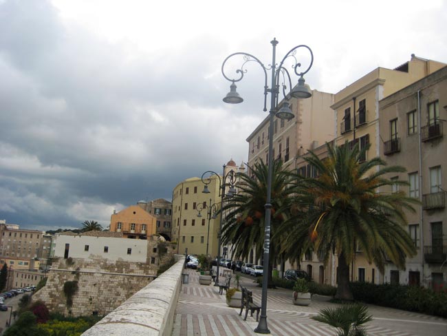 Cagliari: Via Santa Croce, Quartiere Castello
